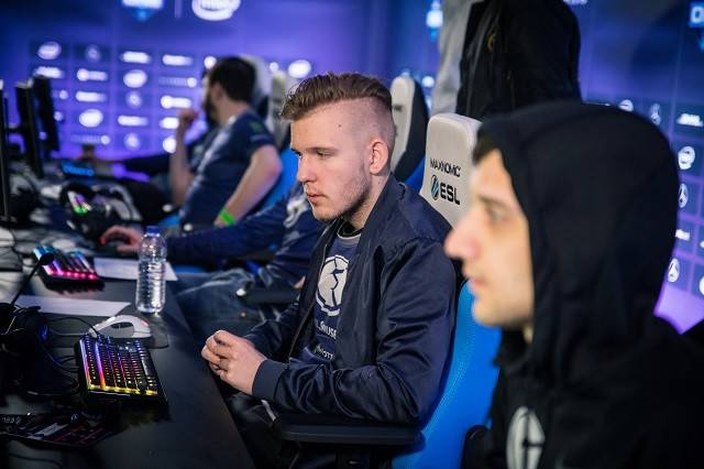 kellyS, ZesBeeW, 和 n1zzy 已加入 Team Secret VALORANT