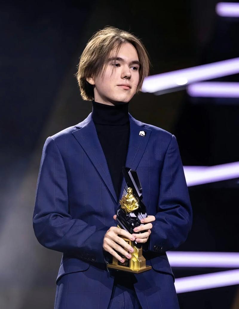 JackeyLove ：调整好状态去打季后赛，剩下几场比赛能够全部拿下