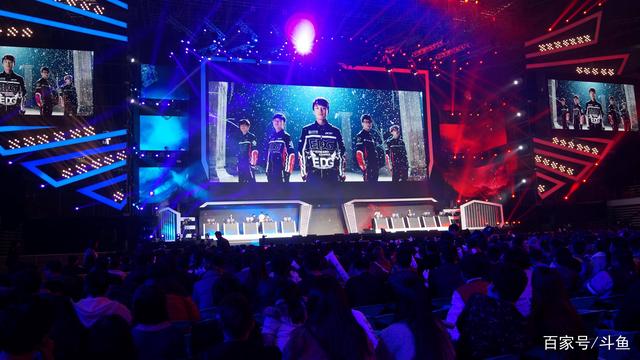 2022LPL夏季赛战队海报，看看你最支持哪支队伍？