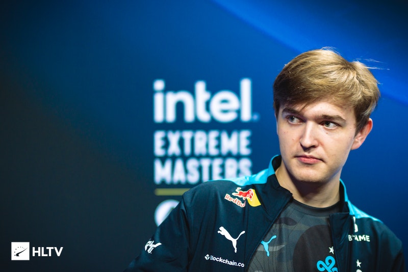 第一阶段的最终战斗！ Anyone's Legend vs Top Esports 首发阵容： 369 vs Tarzan vs Kanavi !